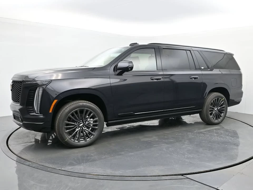 2026 Cadillac Escalade 5th Gen - Image 10 of 12