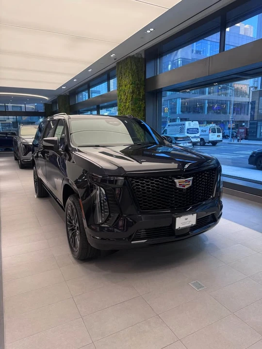 2026 Cadillac Escalade 5th Gen - Image 3 of 7