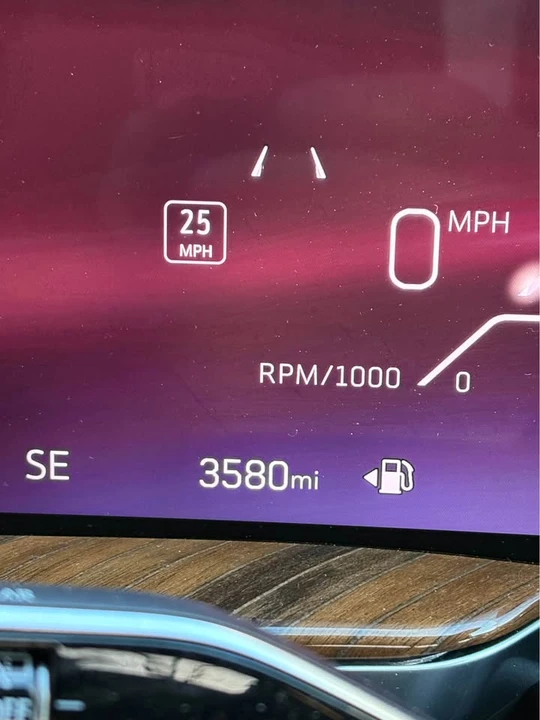 2026 Cadillac Escalade 5th Gen - Image 6 of 8