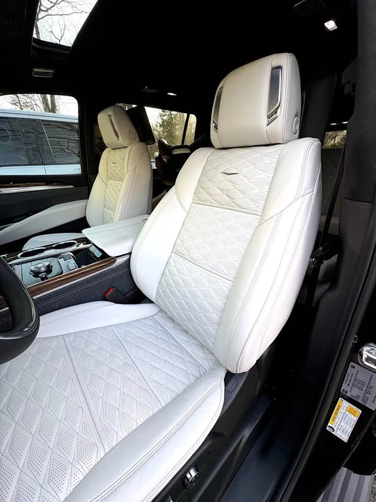 2026 Cadillac Escalade 5th Gen - Image 5 of 8