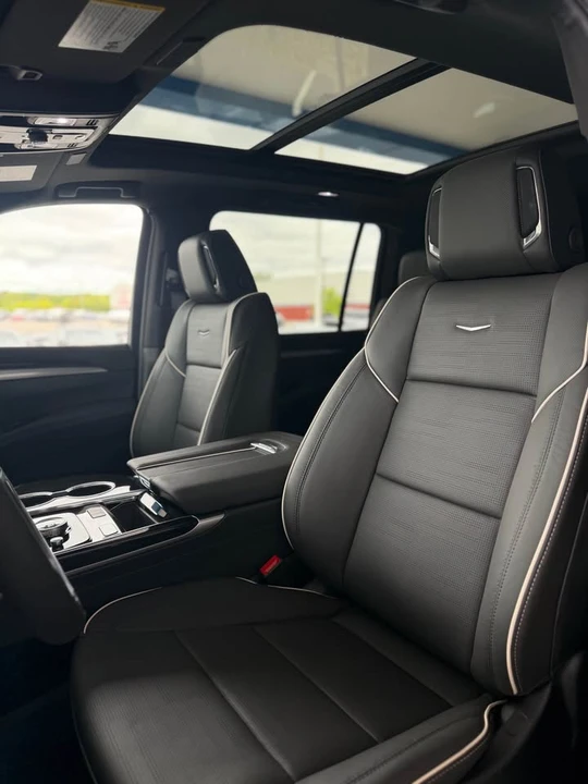 2026 Cadillac Escalade 5th Gen - Image 6 of 9