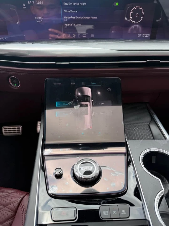 2026 Cadillac Escalade 5th Gen - Image 14 of 20