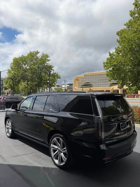2026 Cadillac Escalade 5th Gen - Image 4 of 20
