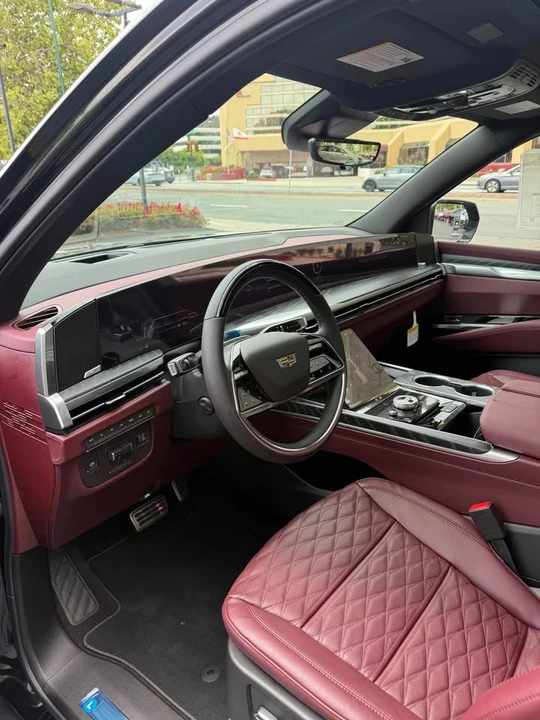 2026 Cadillac Escalade 5th Gen - Image 10 of 20