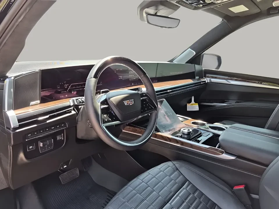 2026 Cadillac Escalade 5th Gen - Image 4 of 9