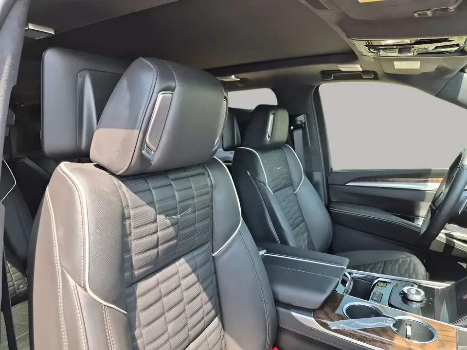2026 Cadillac Escalade 5th Gen - Image 8 of 9