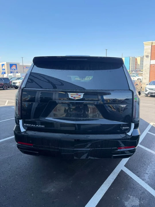 2026 Cadillac Escalade 5th Gen - Image 6 of 14