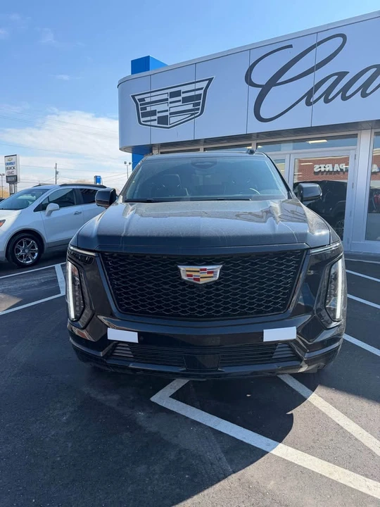 2026 Cadillac Escalade 5th Gen - Image 3 of 14