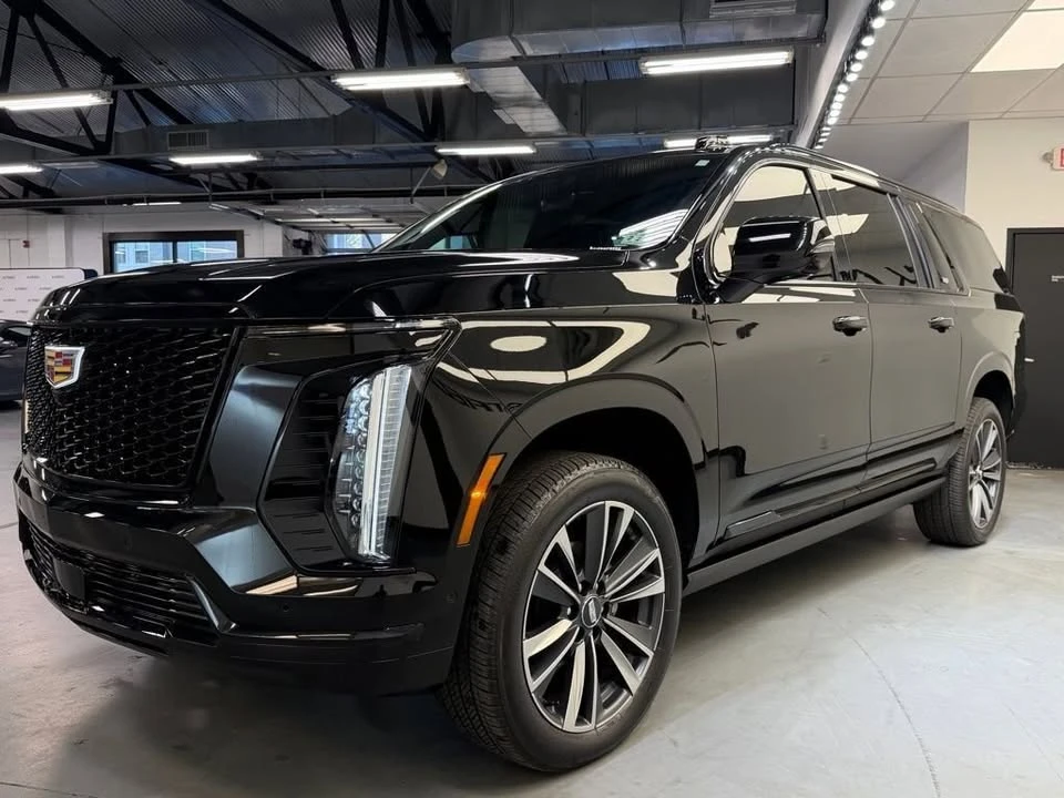 2026 Cadillac Escalade 5th Gen - Image 3 of 16