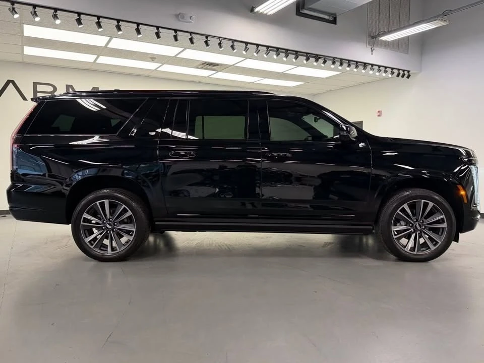 2026 Cadillac Escalade 5th Gen - Image 8 of 16