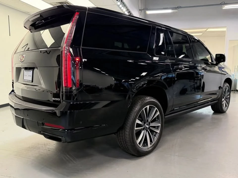 2026 Cadillac Escalade 5th Gen - Image 7 of 16
