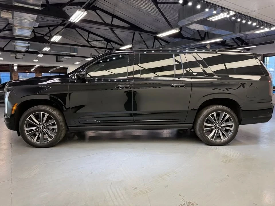 2026 Cadillac Escalade 5th Gen - Image 4 of 16