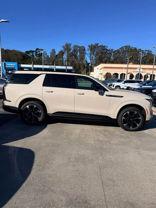 2026 Cadillac Escalade IQ - Image 3 of 9