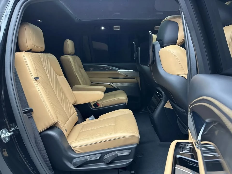 2026 Cadillac Escalade IQ - Image 11 of 16