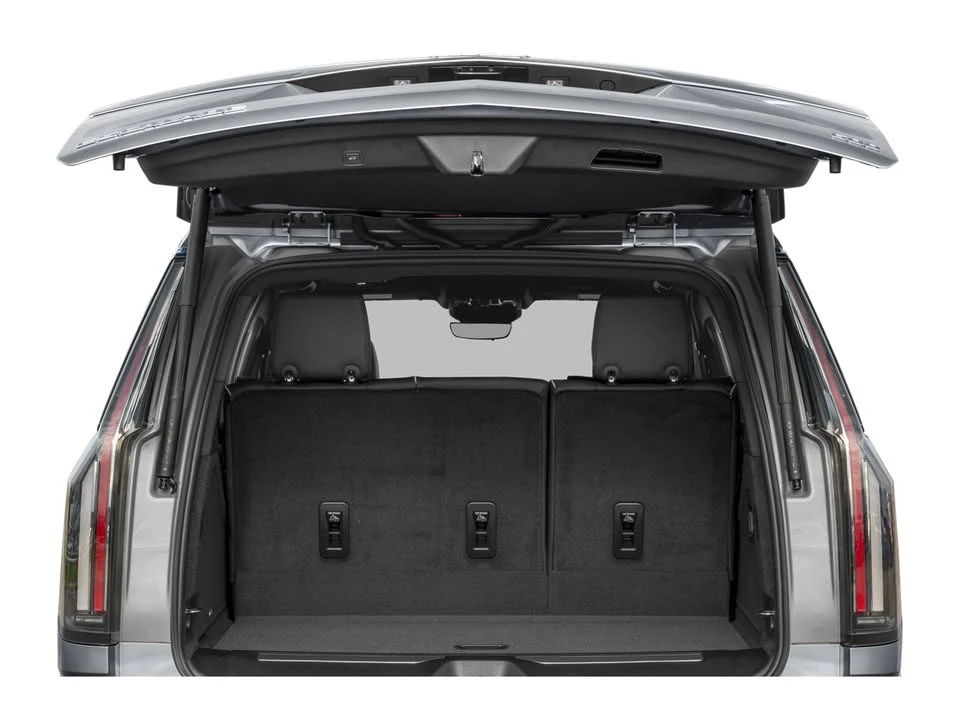 2026 Cadillac Escalade 5th Gen - Image 11 of 19