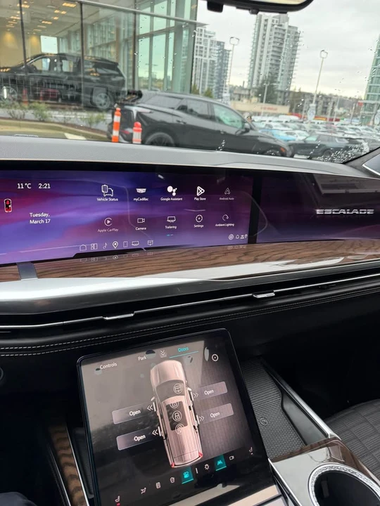 2026 Cadillac Escalade 5th Gen - Image 15 of 16