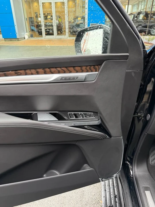 2026 Cadillac Escalade 5th Gen - Image 11 of 16
