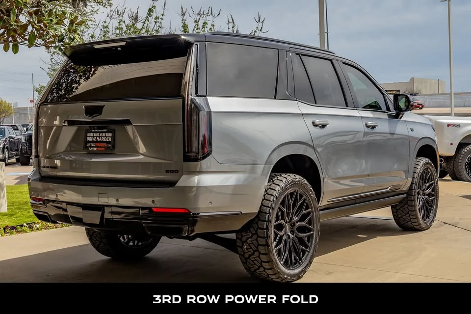 2026 Cadillac Escalade 5th Gen - Image 10 of 16