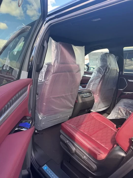 2026 Cadillac Escalade 5th Gen - Image 7 of 10