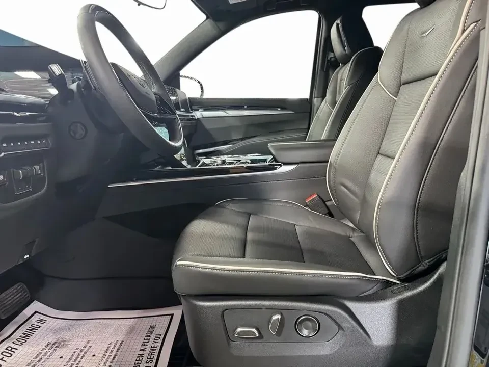 2026 Cadillac Escalade 5th Gen - Image 5 of 9