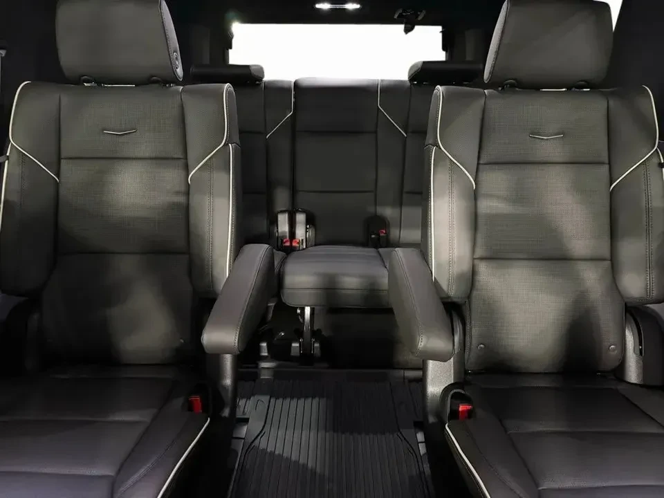 2026 Cadillac Escalade 5th Gen - Image 4 of 9