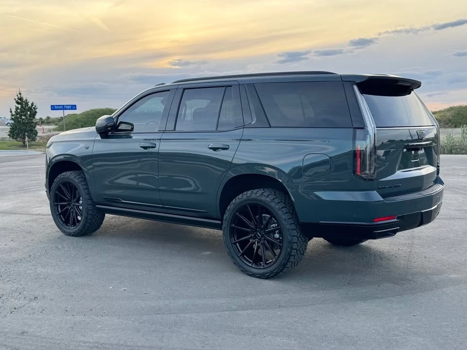 2026 Cadillac Escalade 5th Gen - Image 6 of 13
