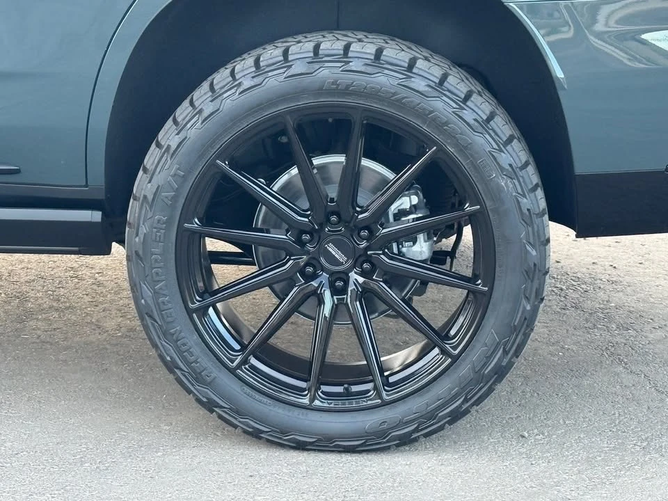 2026 Cadillac Escalade 5th Gen - Image 8 of 13