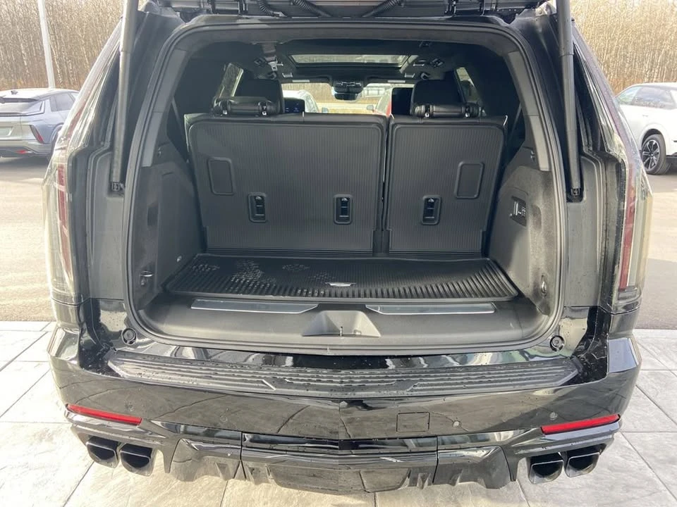 2026 Cadillac Escalade-V 5th Gen - Image 17 of 19