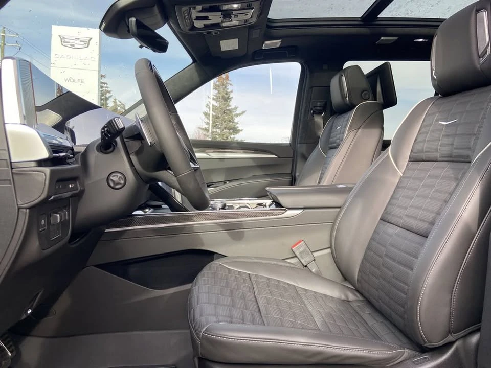 2026 Cadillac Escalade-V 5th Gen - Image 10 of 19