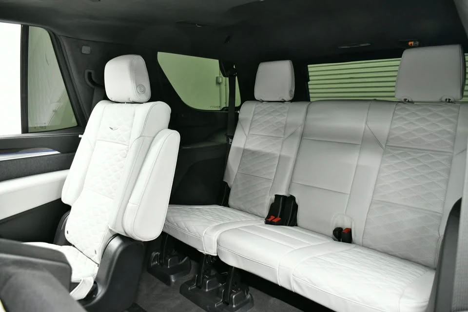 2026 Cadillac Escalade-V 5th Gen - Image 19 of 20
