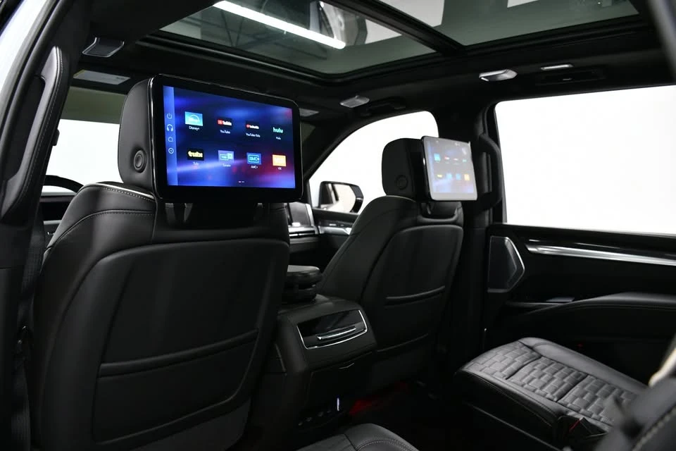 2026 Cadillac Escalade-V 5th Gen - Image 17 of 20