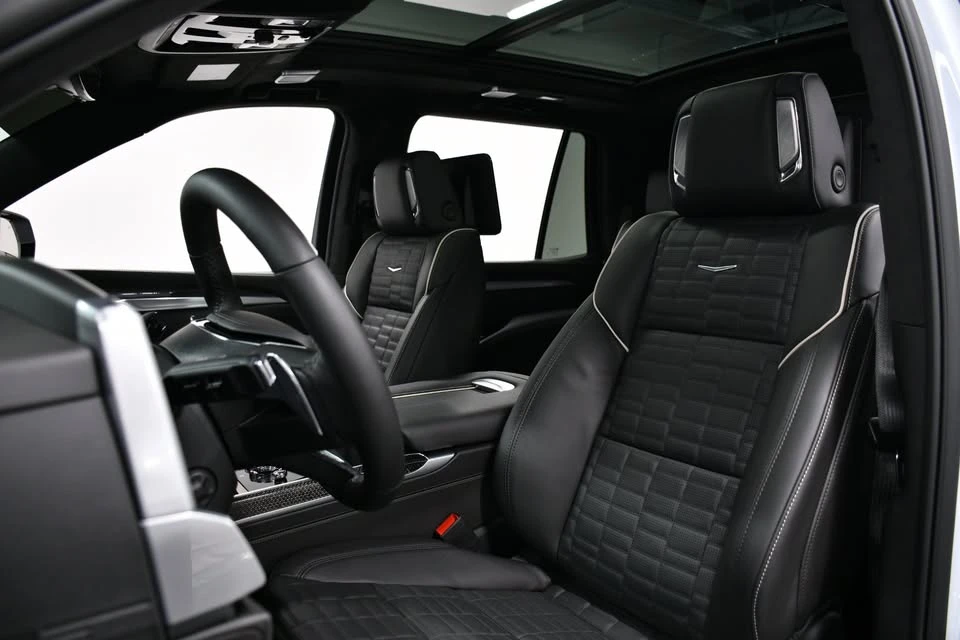 2026 Cadillac Escalade-V 5th Gen - Image 12 of 20