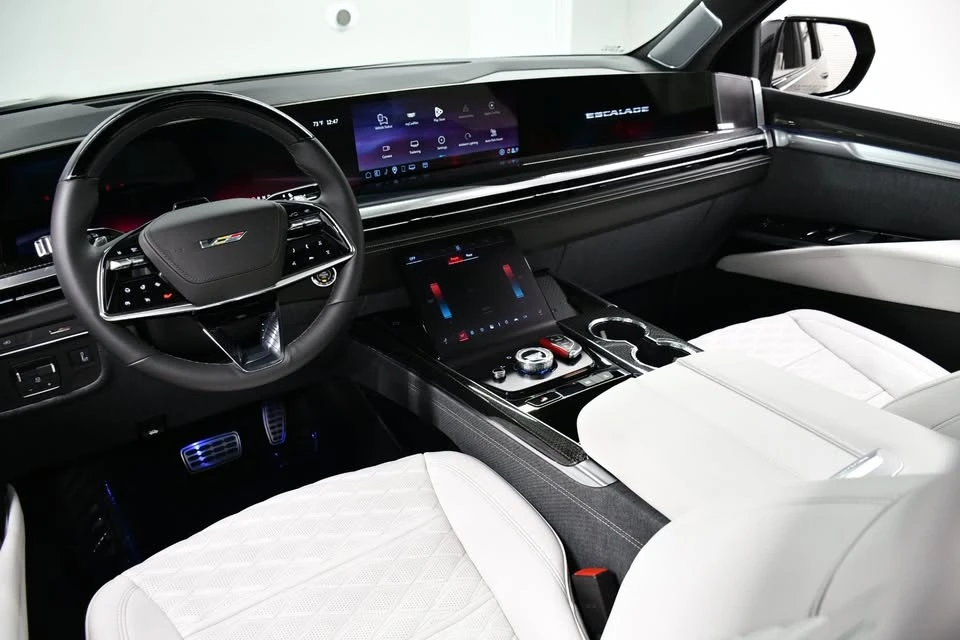 2026 Cadillac Escalade-V 5th Gen - Image 12 of 20