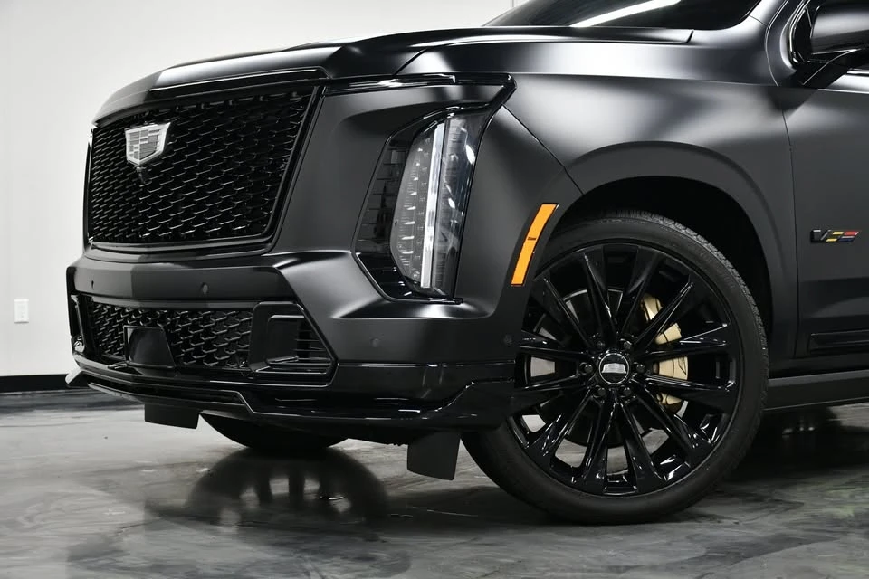 2026 Cadillac Escalade-V 5th Gen - Image 10 of 20