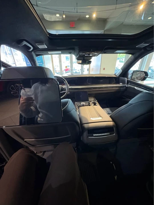 2026 Cadillac Escalade-V 5th Gen - Image 10 of 13