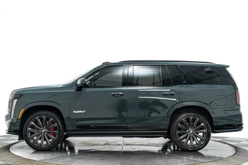 2026 Cadillac Escalade-V 5th Gen - Image 5 of 14