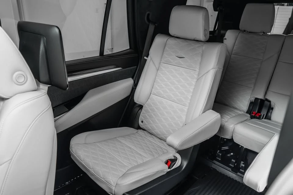 2026 Cadillac Escalade-V 5th Gen - Image 11 of 14