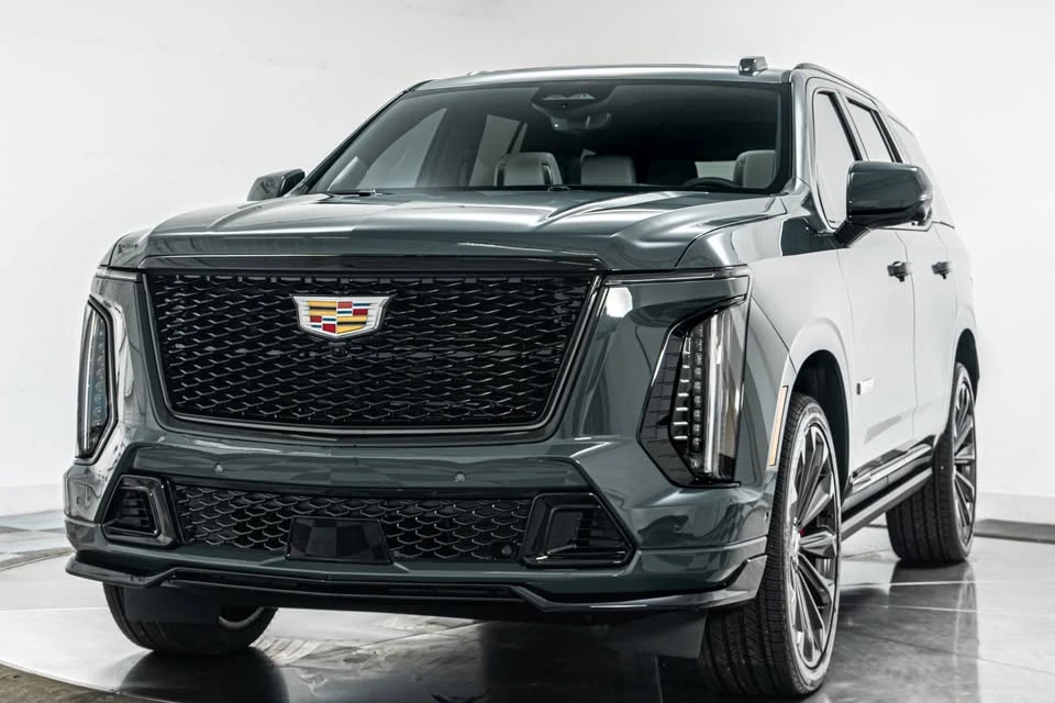 2026 Cadillac Escalade-V 5th Gen - Image 4 of 14