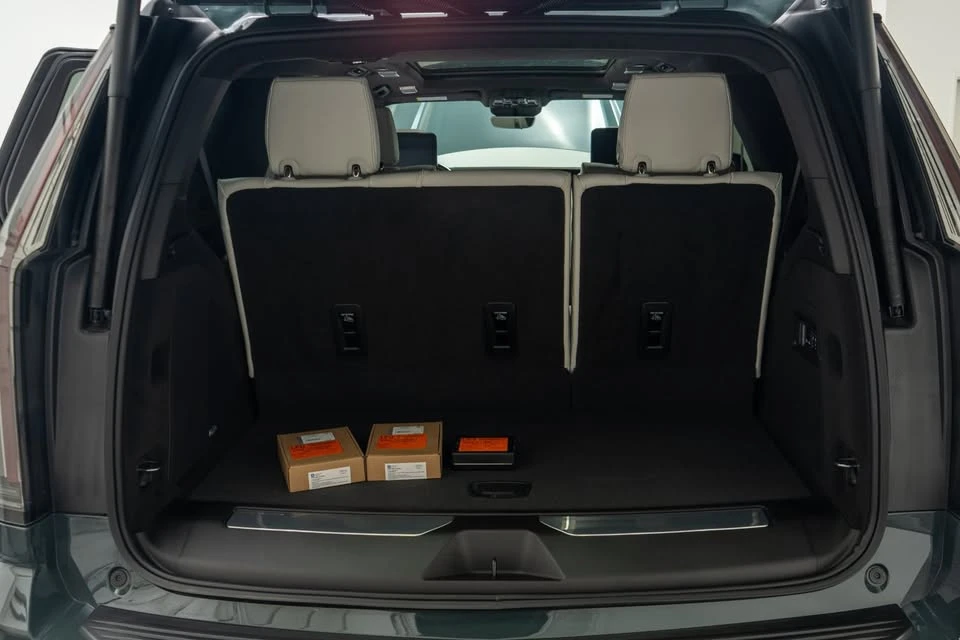 2026 Cadillac Escalade-V 5th Gen - Image 14 of 14