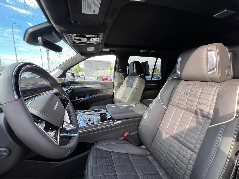 2026 Cadillac Escalade-V 5th Gen - Image 5 of 8