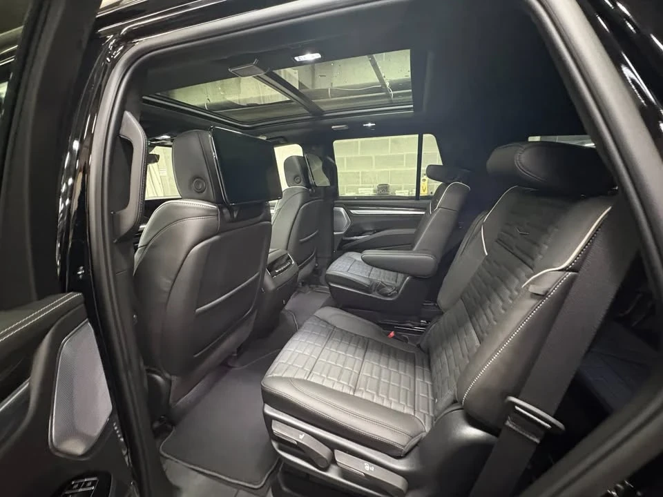 2026 Cadillac Escalade-V 5th Gen - Image 5 of 12
