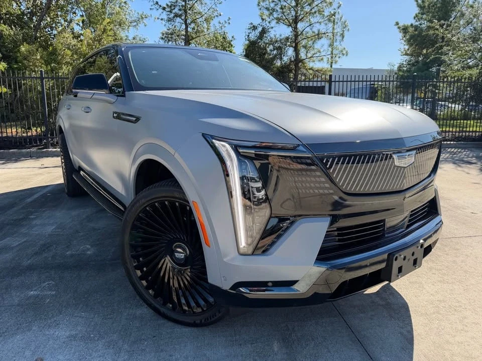 2026 Cadillac Lyriq - Image 3 of 9