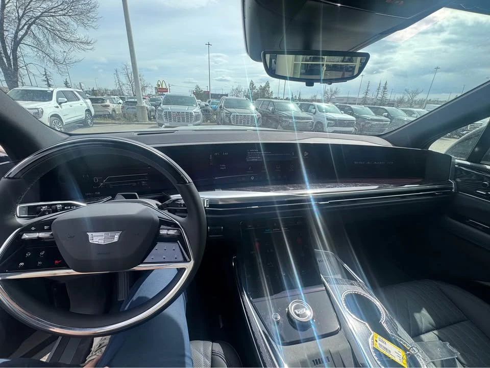 2026 Cadillac Lyriq - Image 6 of 9