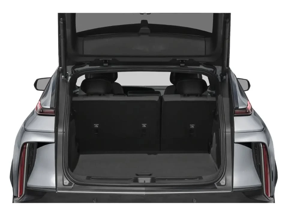 2026 Cadillac Lyriq - Image 8 of 13