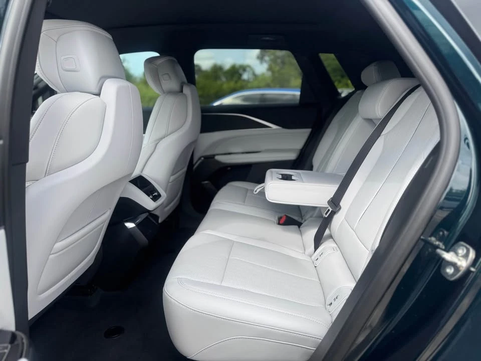 2026 Cadillac Lyriq - Image 15 of 15