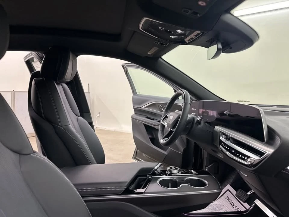 2026 Cadillac Lyriq - Image 6 of 14