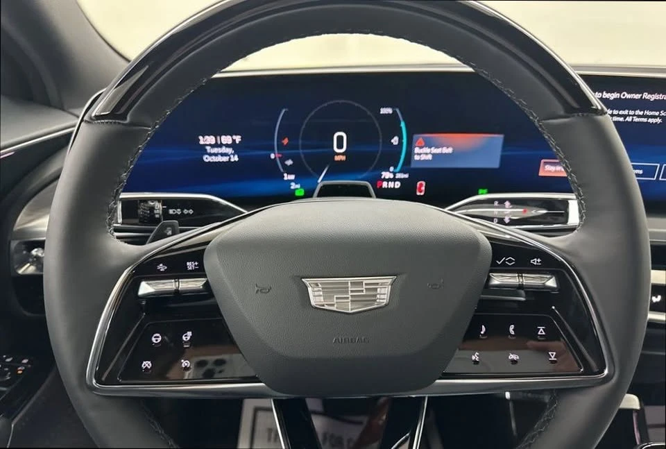 2026 Cadillac Lyriq - Image 16 of 20