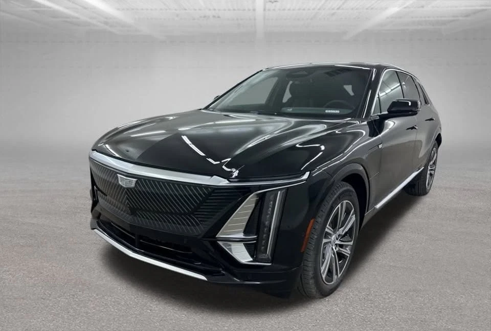 2026 Cadillac Lyriq - Image 2 of 20