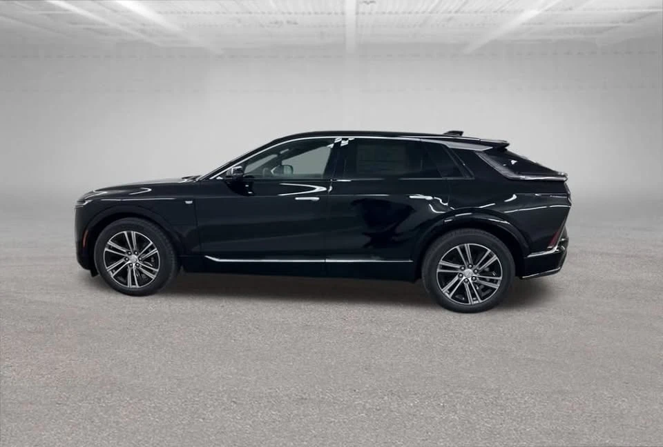 2026 Cadillac Lyriq - Image 3 of 20