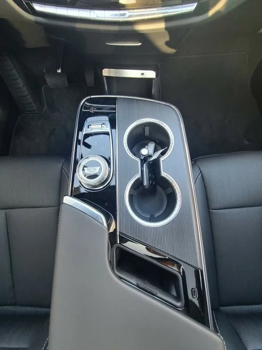 2026 Cadillac Lyriq - Image 15 of 16